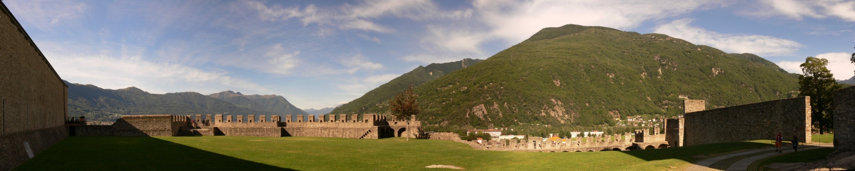 zwitserland_bellinzona_castle.jpg